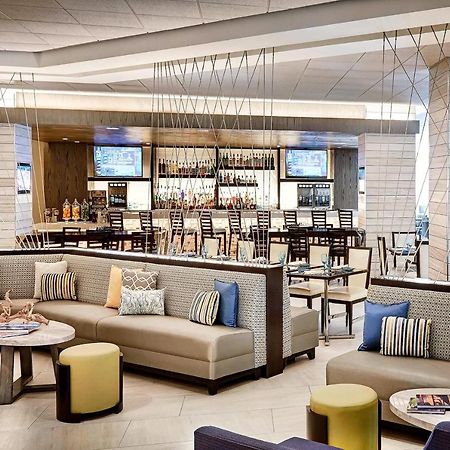 Irvine Marriott Hotel Екстериор снимка