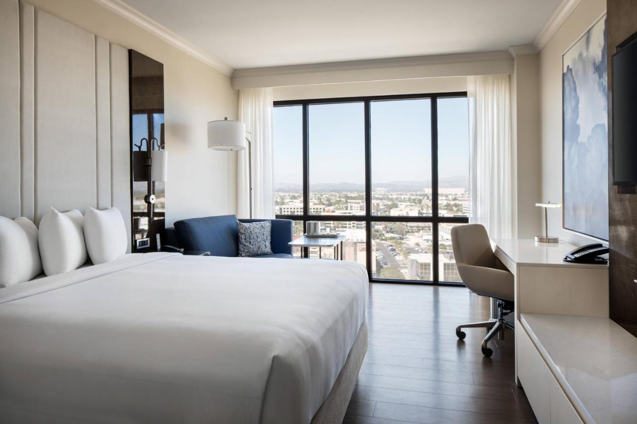 Irvine Marriott Hotel Екстериор снимка