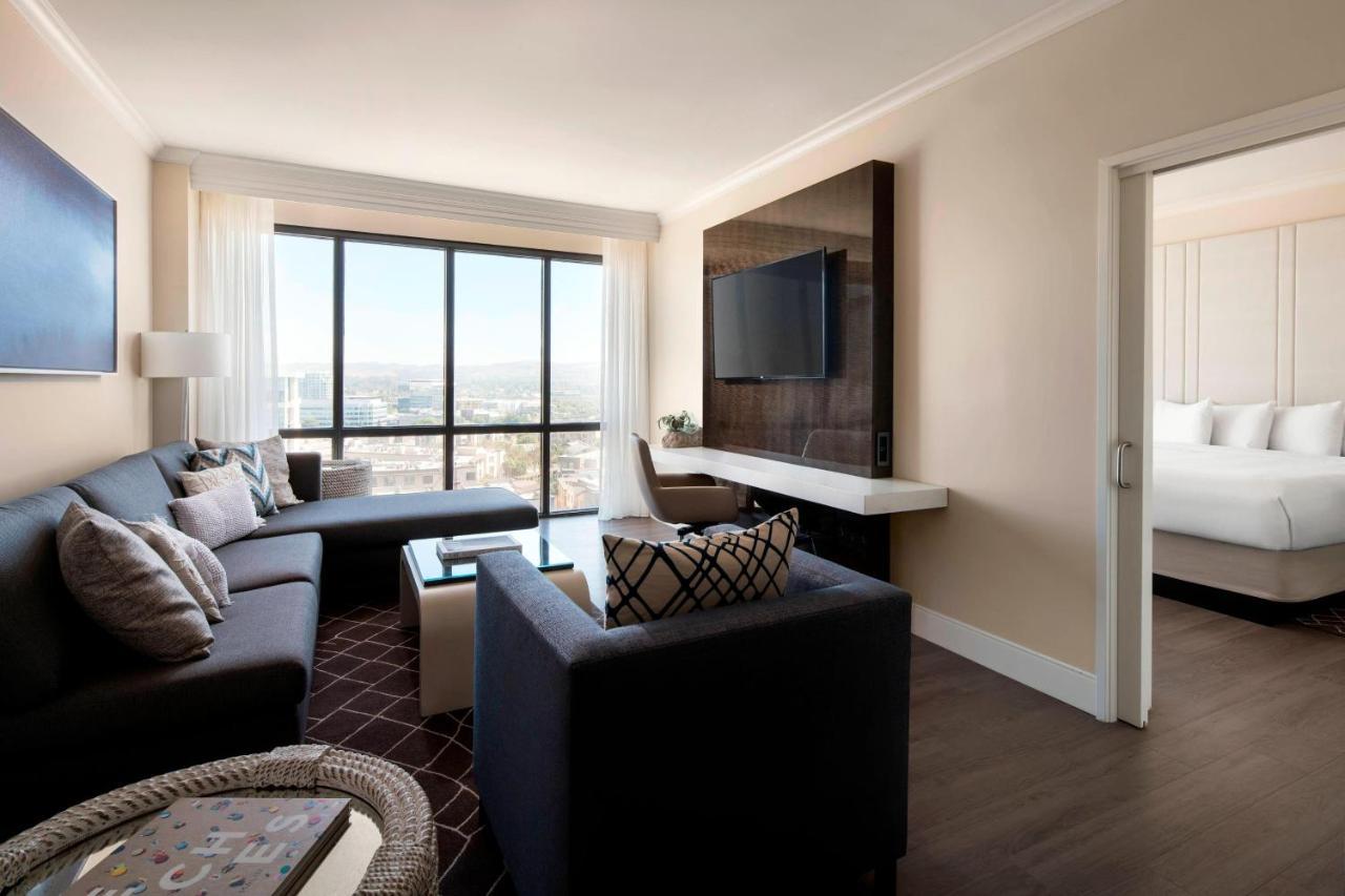 Irvine Marriott Hotel Екстериор снимка