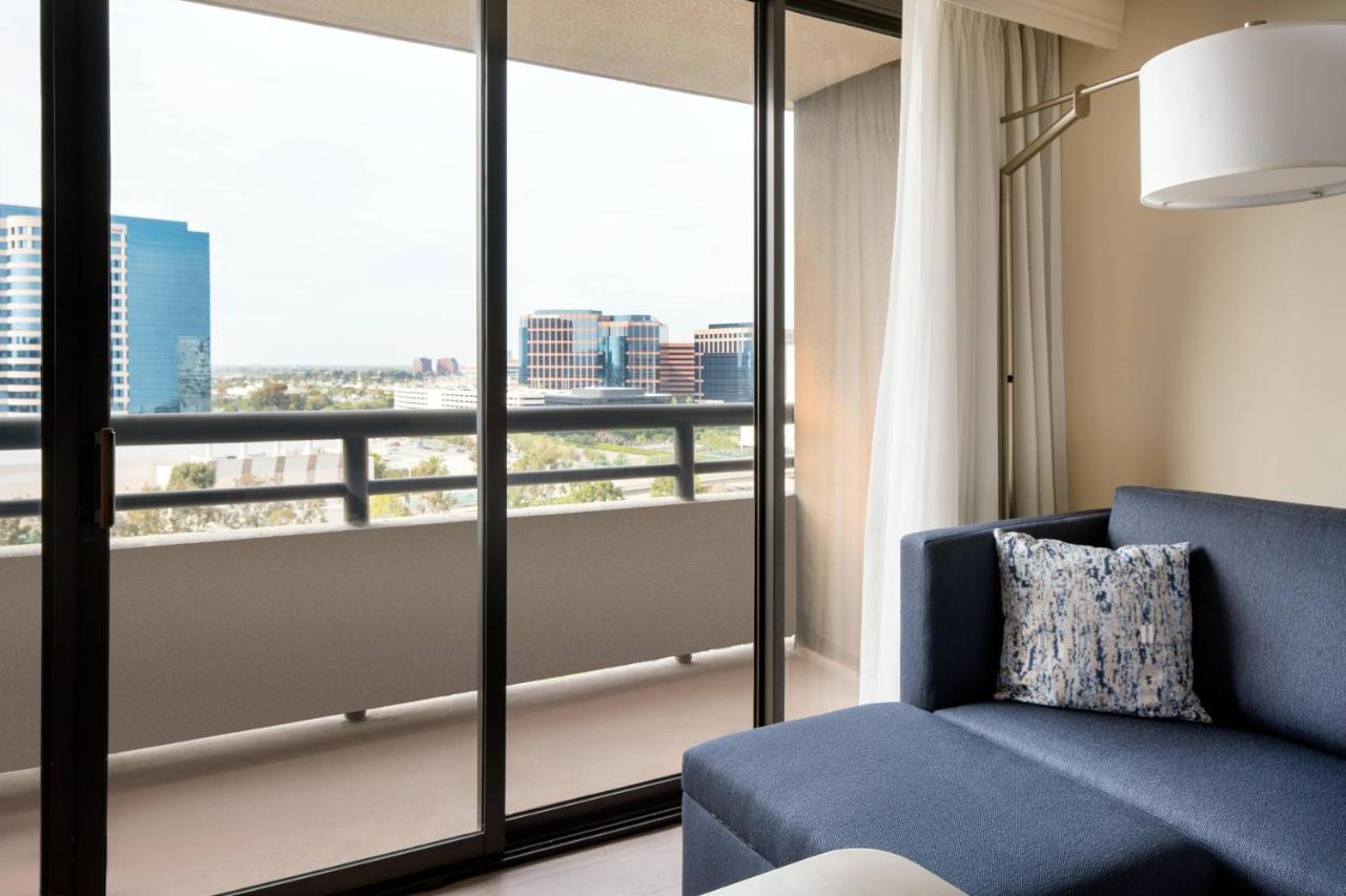 Irvine Marriott Hotel Екстериор снимка