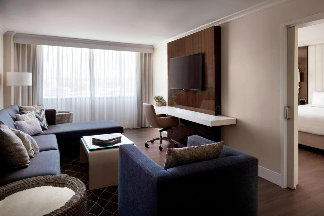 Irvine Marriott Hotel Екстериор снимка