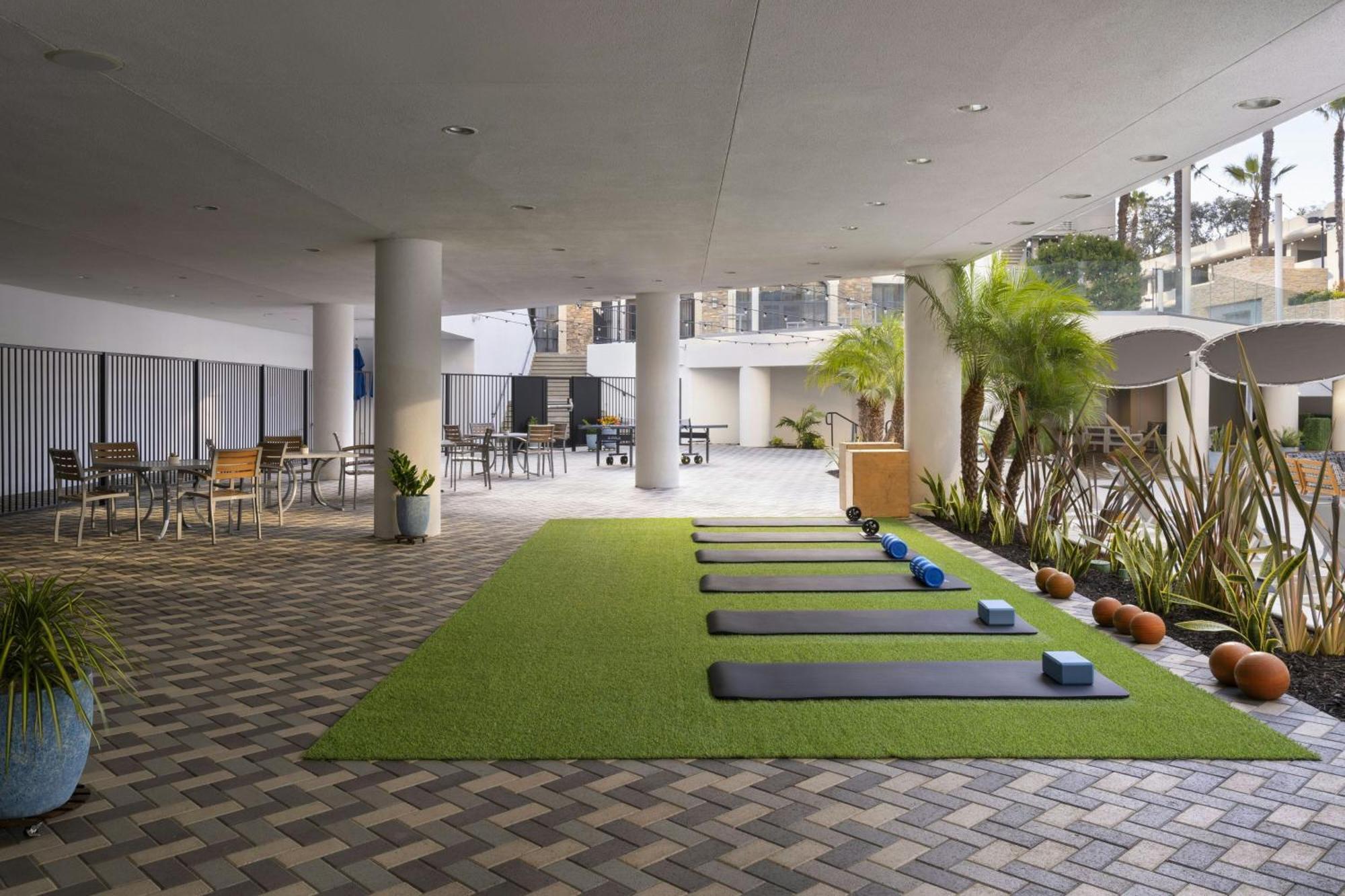 Irvine Marriott Hotel Екстериор снимка