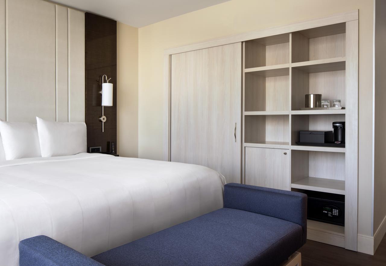 Irvine Marriott Hotel Екстериор снимка